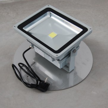 LED Strahler mit Bodenplatte